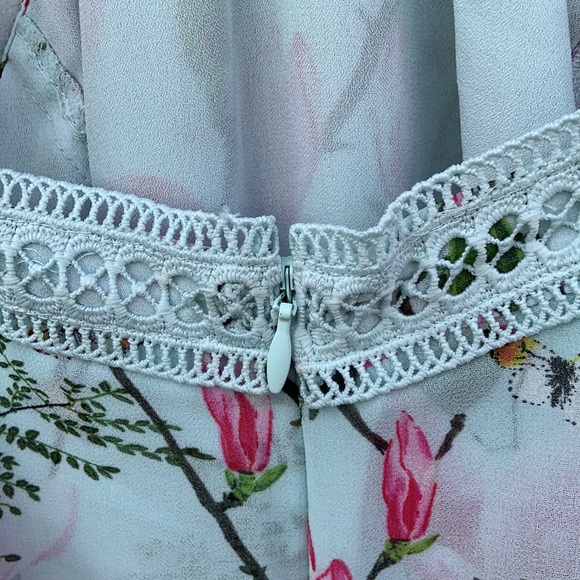 ***Fundraiser*** Oasis Floral Halter Maxi Dress - Picture 10 of 12